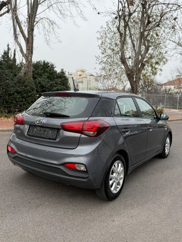 יונדאי i20