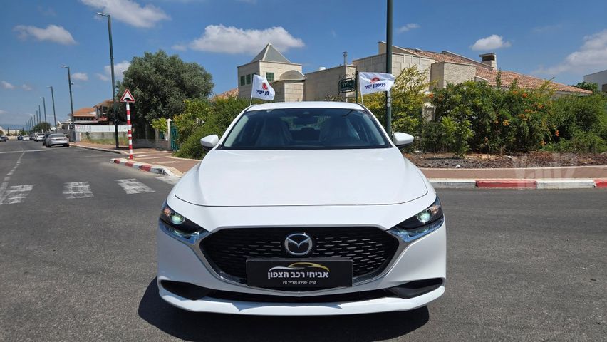 מאזדה 3