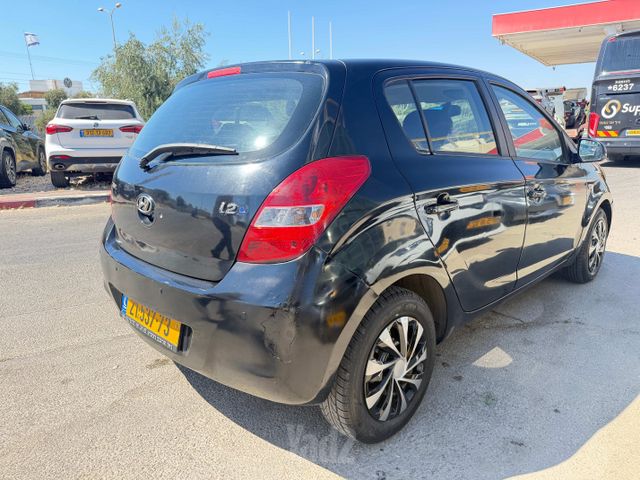 יונדאי i20