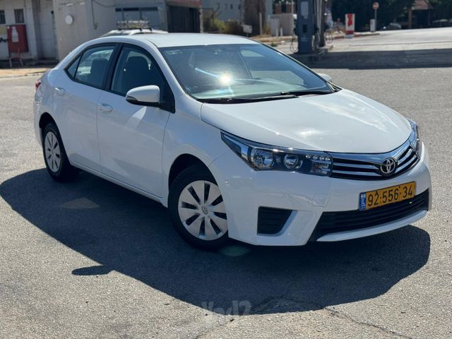 טויוטה קורולה