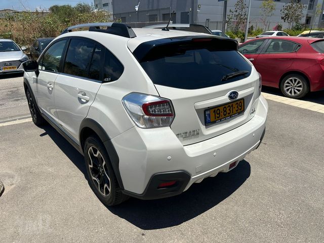 סובארו XV