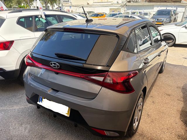 יונדאי i20
