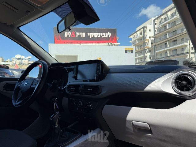 יונדאי i10