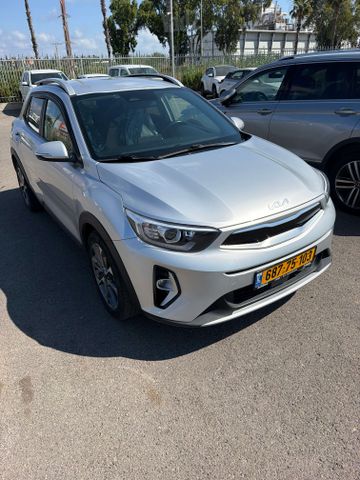 קיה סטוניק