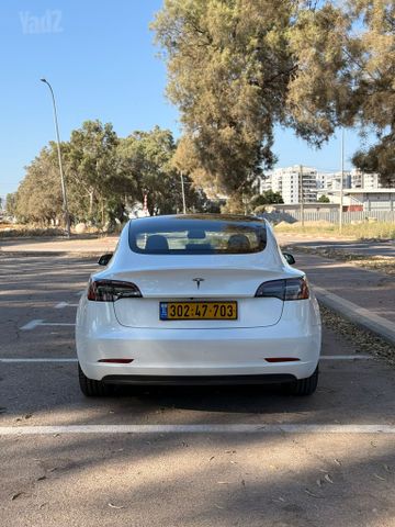 טסלה מודל 3
