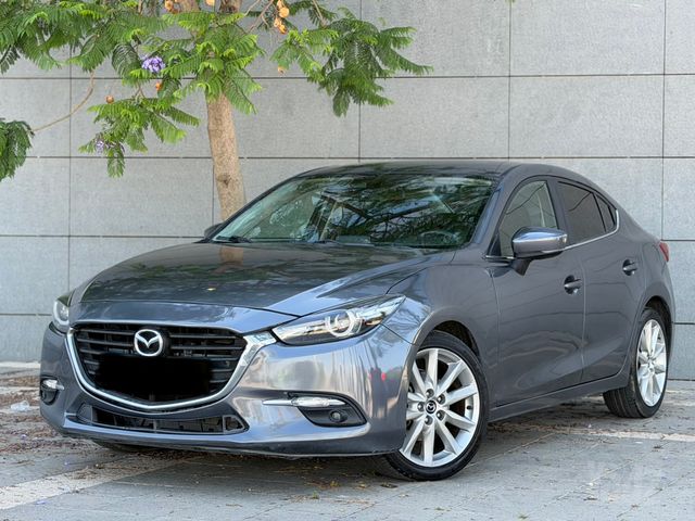 מודעת רכב מאזדה 3