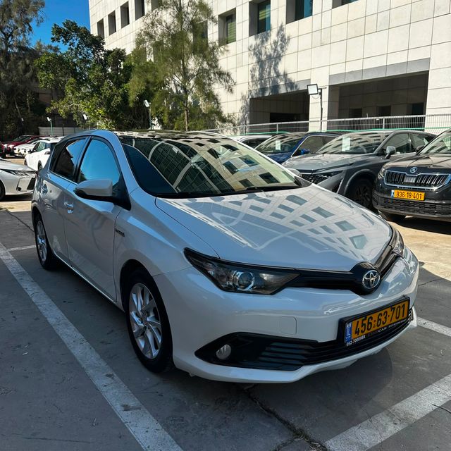 טויוטה אוריס
