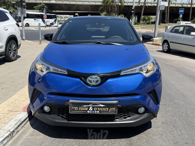 מודעת רכב טויוטה C-HR 1