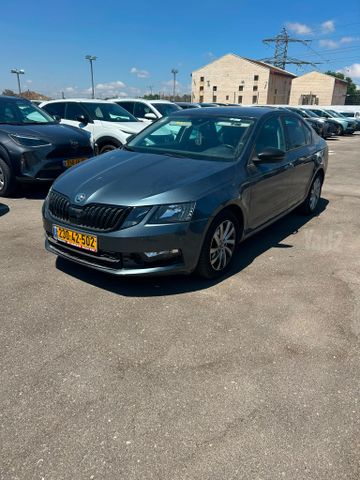 סקודה אוקטביה