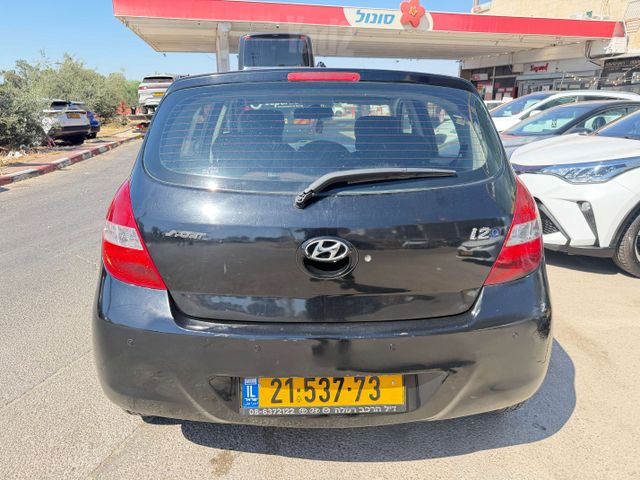 יונדאי i20