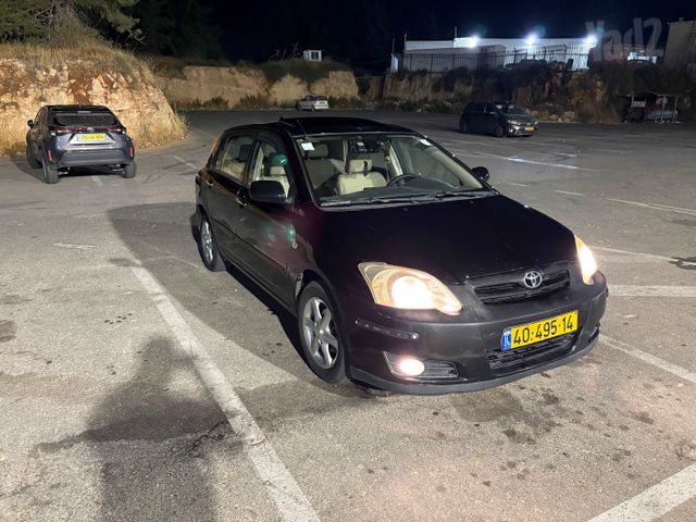 טויוטה קורולה