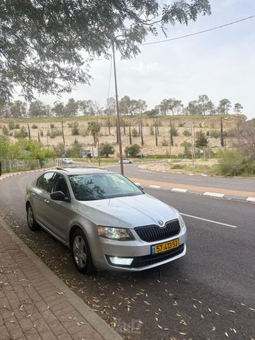 סקודה אוקטביה 