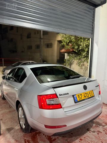 סקודה אוקטביה 