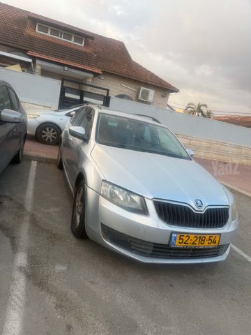 סקודה אוקטביה 