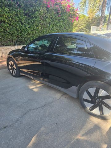 יונדאי איוניק 6