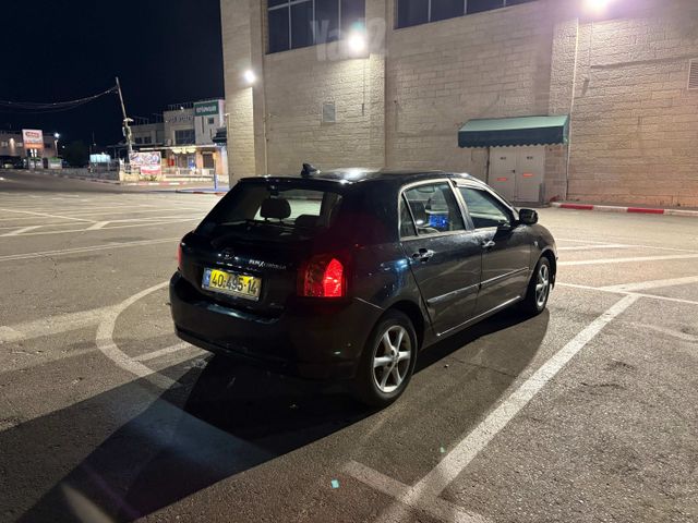 טויוטה קורולה