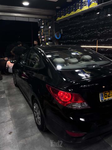 יונדאי אקסנט i25