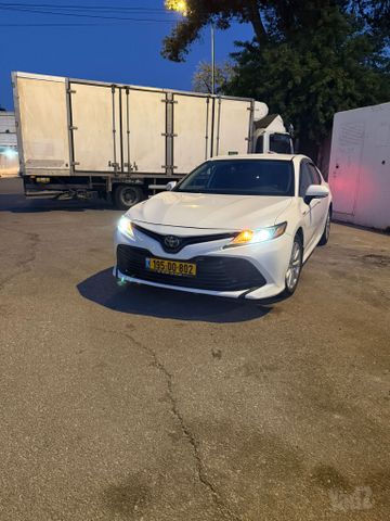 טויוטה קאמרי