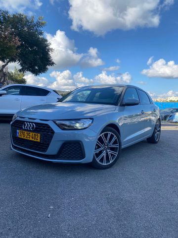 אאודי A1