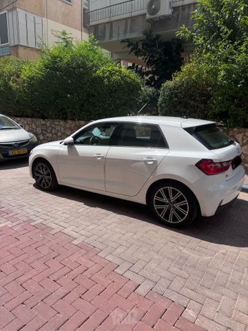 אאודי A1