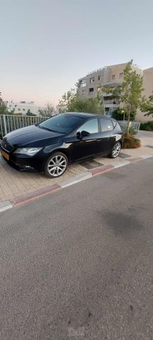סיאט לאון