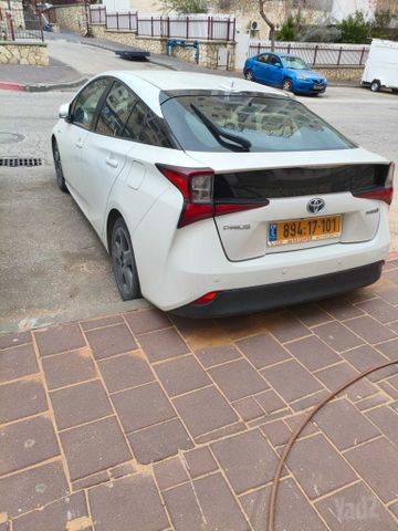 מודעת רכב טויוטה פריוס