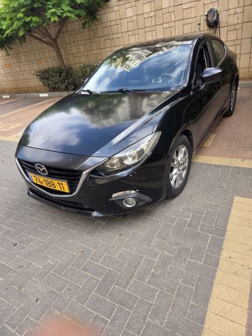 מודעת רכב מאזדה 3