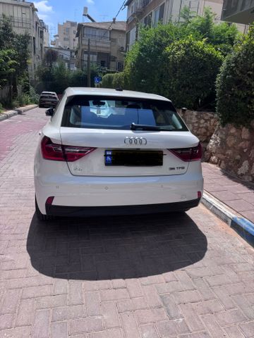 אאודי A1