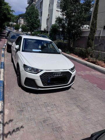 אאודי A1