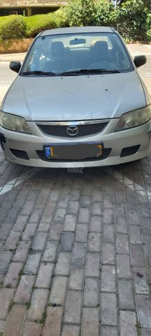 מאזדה 323