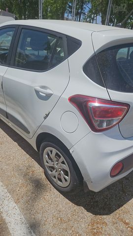 יונדאי i10