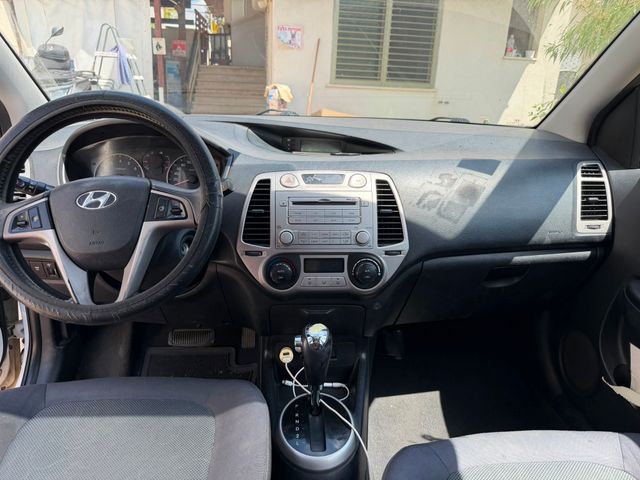 יונדאי i20