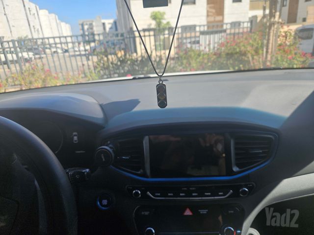 יונדאי איוניק