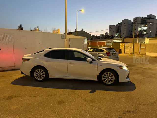 טויוטה קאמרי