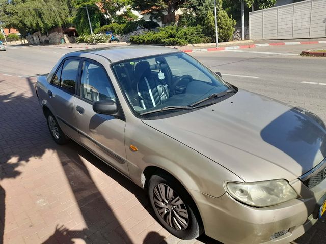 מאזדה 323