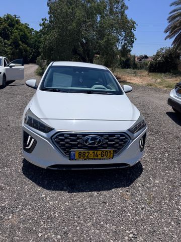 יונדאי איוניק