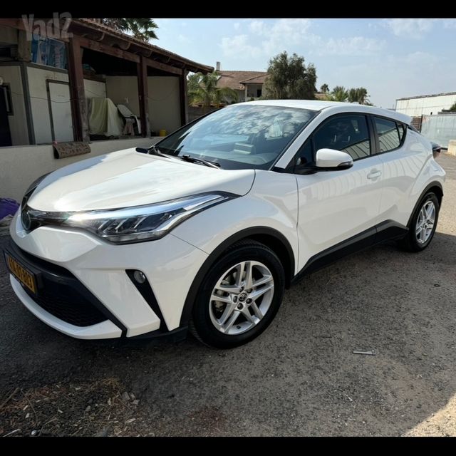 מודעת רכב טויוטה C-HR