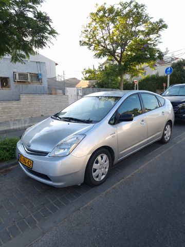 מודעת רכב טויוטה פריוס