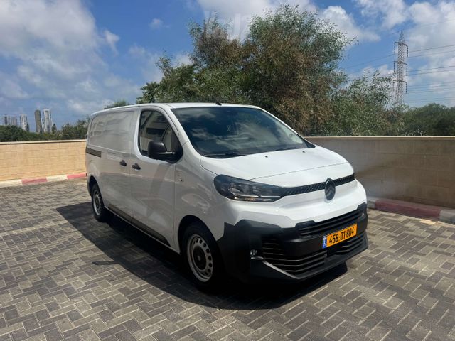 מודעת רכב סיטרואן ג'אמפי