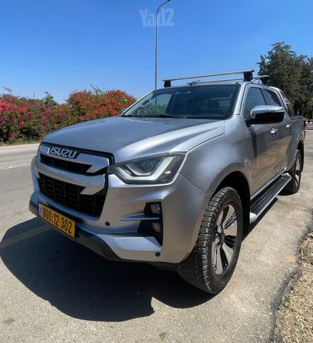 איסוזו די-מקס