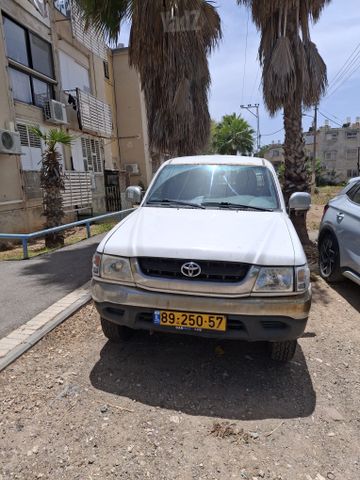 מודעת רכב טויוטה היילקס