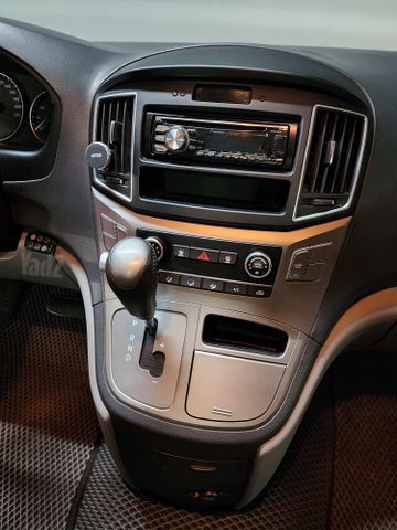 יונדאי H-1 / i800