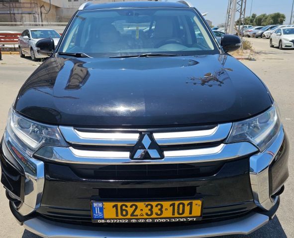מיצובישי אאוטלנדר