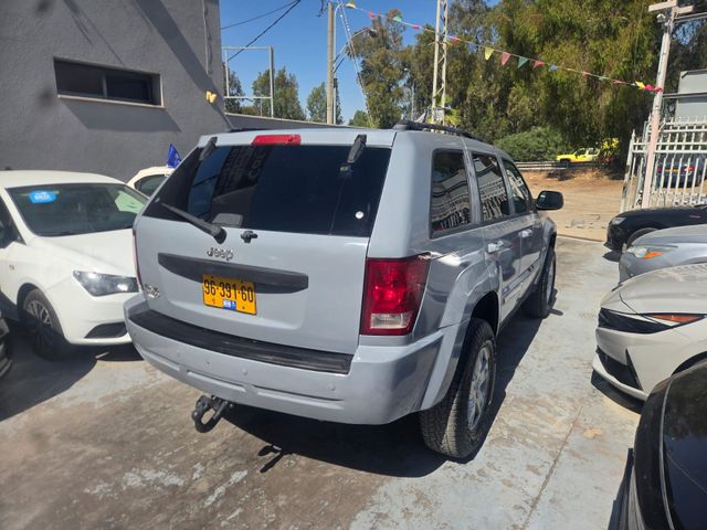 ג'יפ גרנד צ'ירוקי