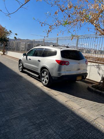 שברולט טראוורס