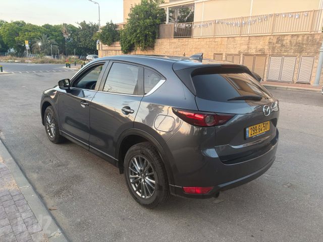 מודעת רכב מאזדה CX-5