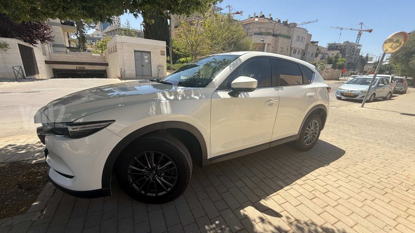 מודעת רכב מאזדה CX-5