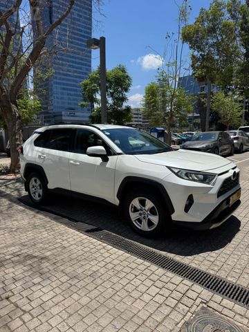 טויוטה RAV4