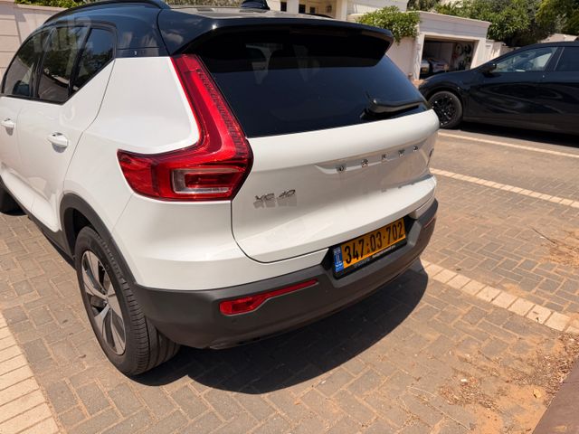 וולוו XC40