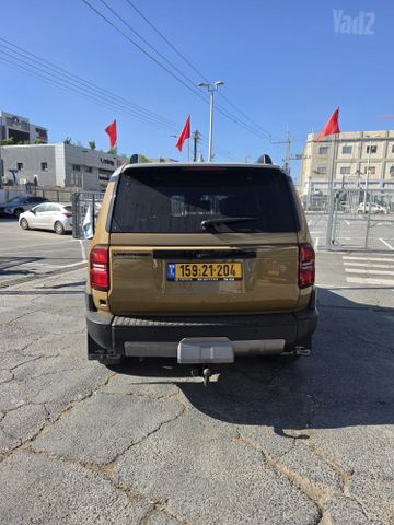 טויוטה לנד קרוזר